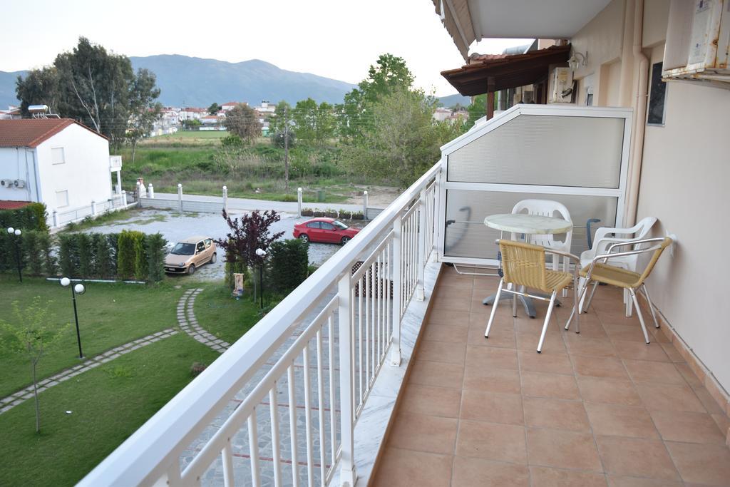 Bed and Breakfast Pension Konstantinoupolis Asprovalta Exterior foto