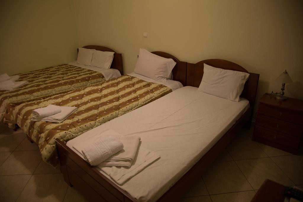 Bed and Breakfast Pension Konstantinoupolis Asprovalta Exterior foto
