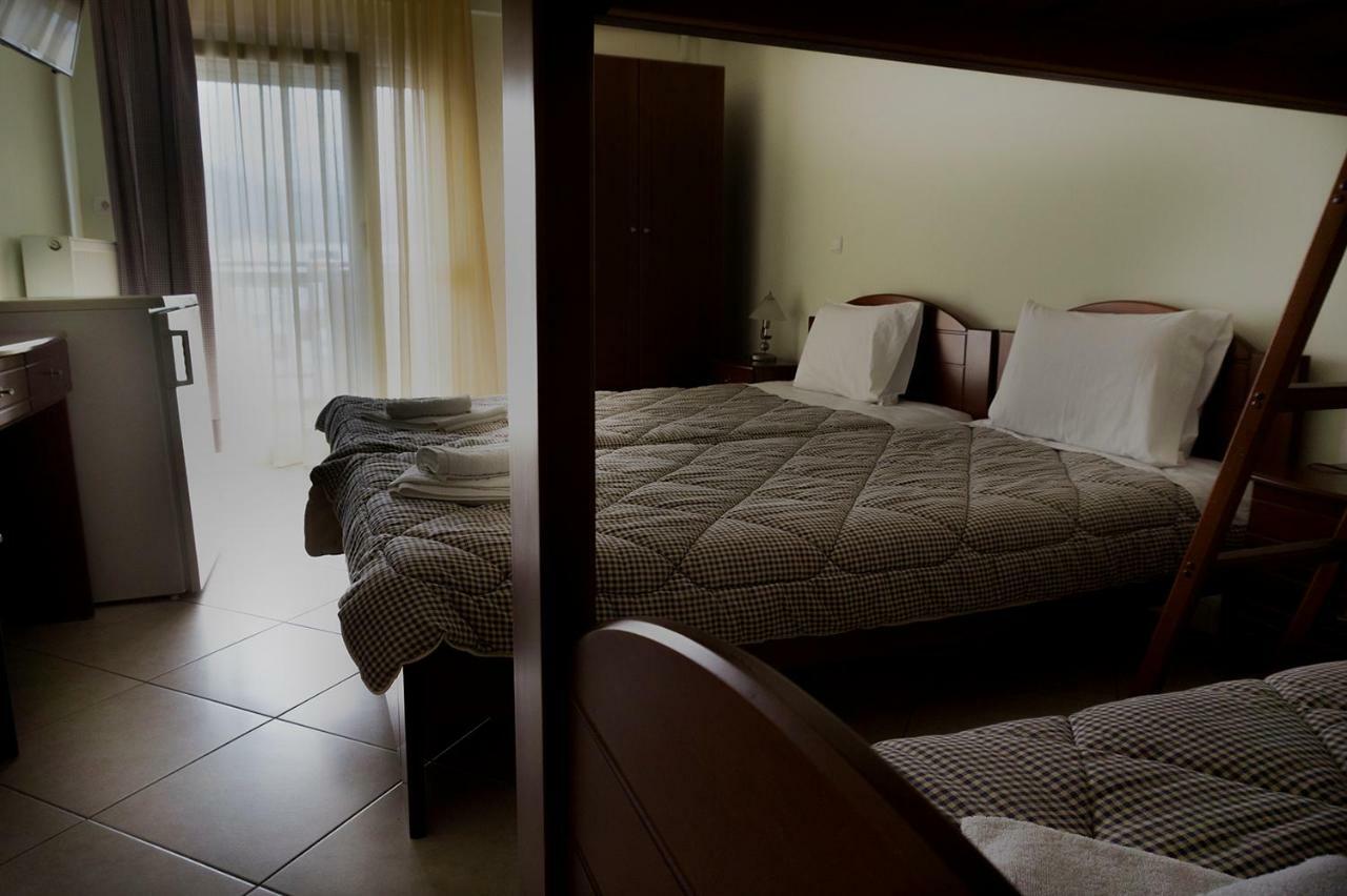 Bed and Breakfast Pension Konstantinoupolis Asprovalta Exterior foto