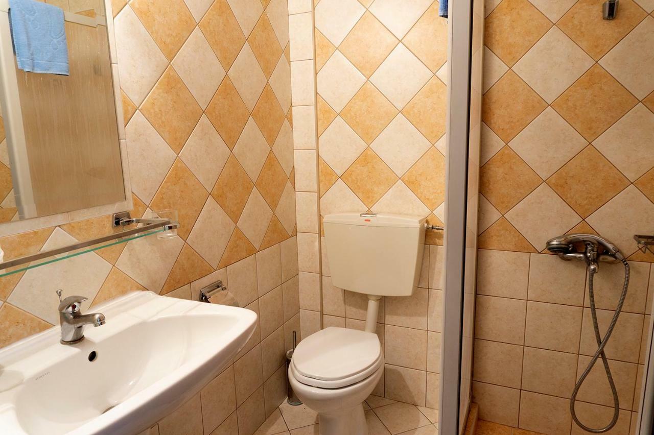 Bed and Breakfast Pension Konstantinoupolis Asprovalta Exterior foto